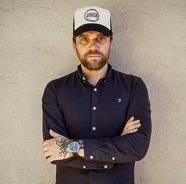 scott-hutchison-frightened-rabbit